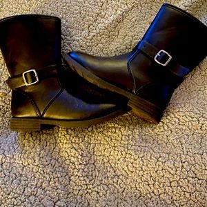 Toddler girls riding boots. Excellent condition!